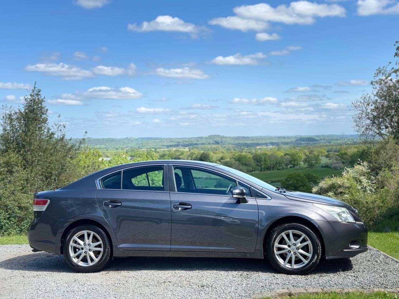 A 2011 TOYOTA AVENSIS 2.0 D-4D TR Saloon 4dr Diesel Manual Euro 5 (126 ps) A 2011 TOYOTA AVENSIS 2.0 D-4D TR Saloon 4dr Diesel Manual Euro 5 (126 ps)