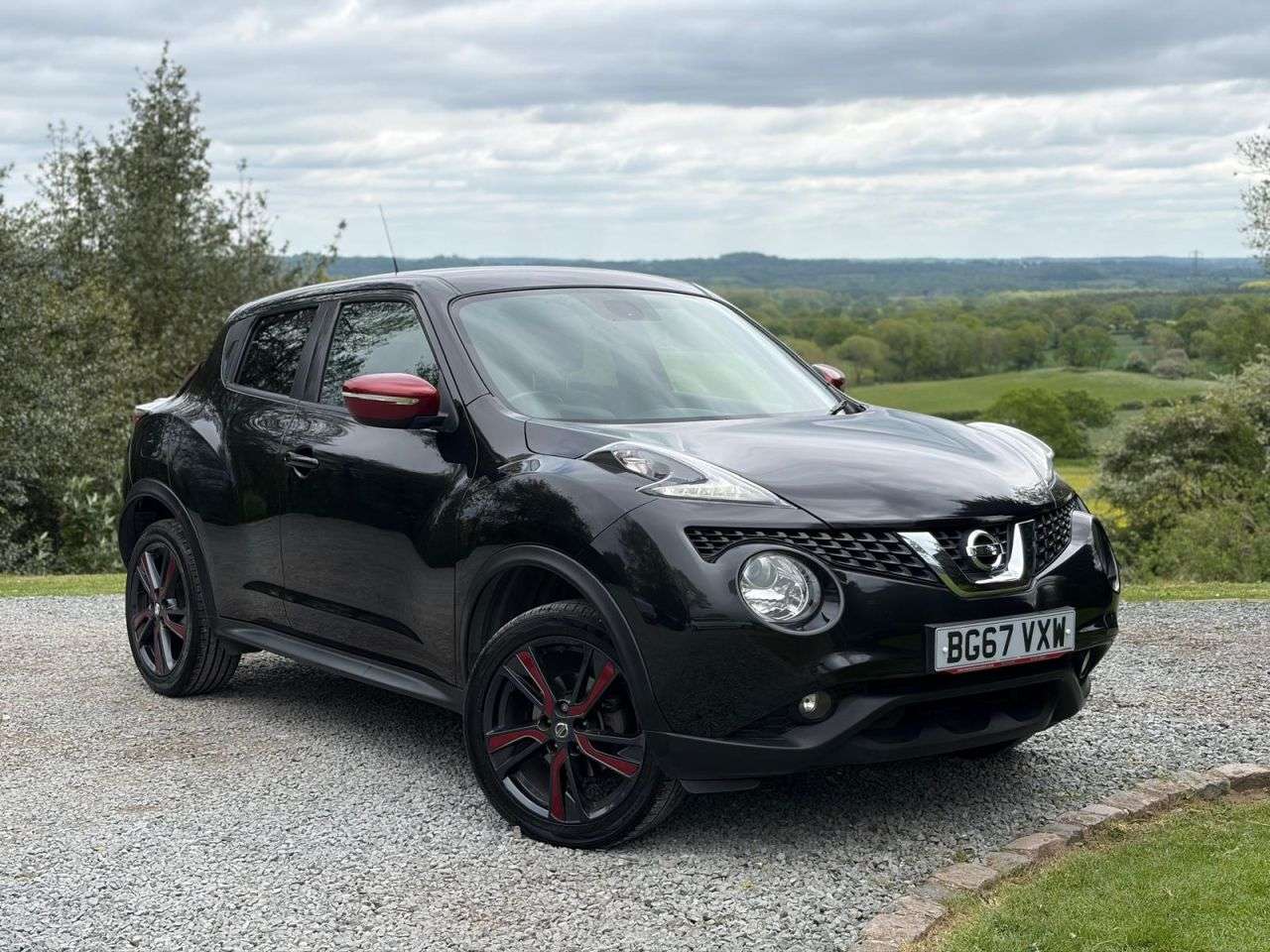 A 2017 NISSAN JUKE N-CONNECTA XTRONIC A 2017 NISSAN JUKE N-CONNECTA XTRONIC