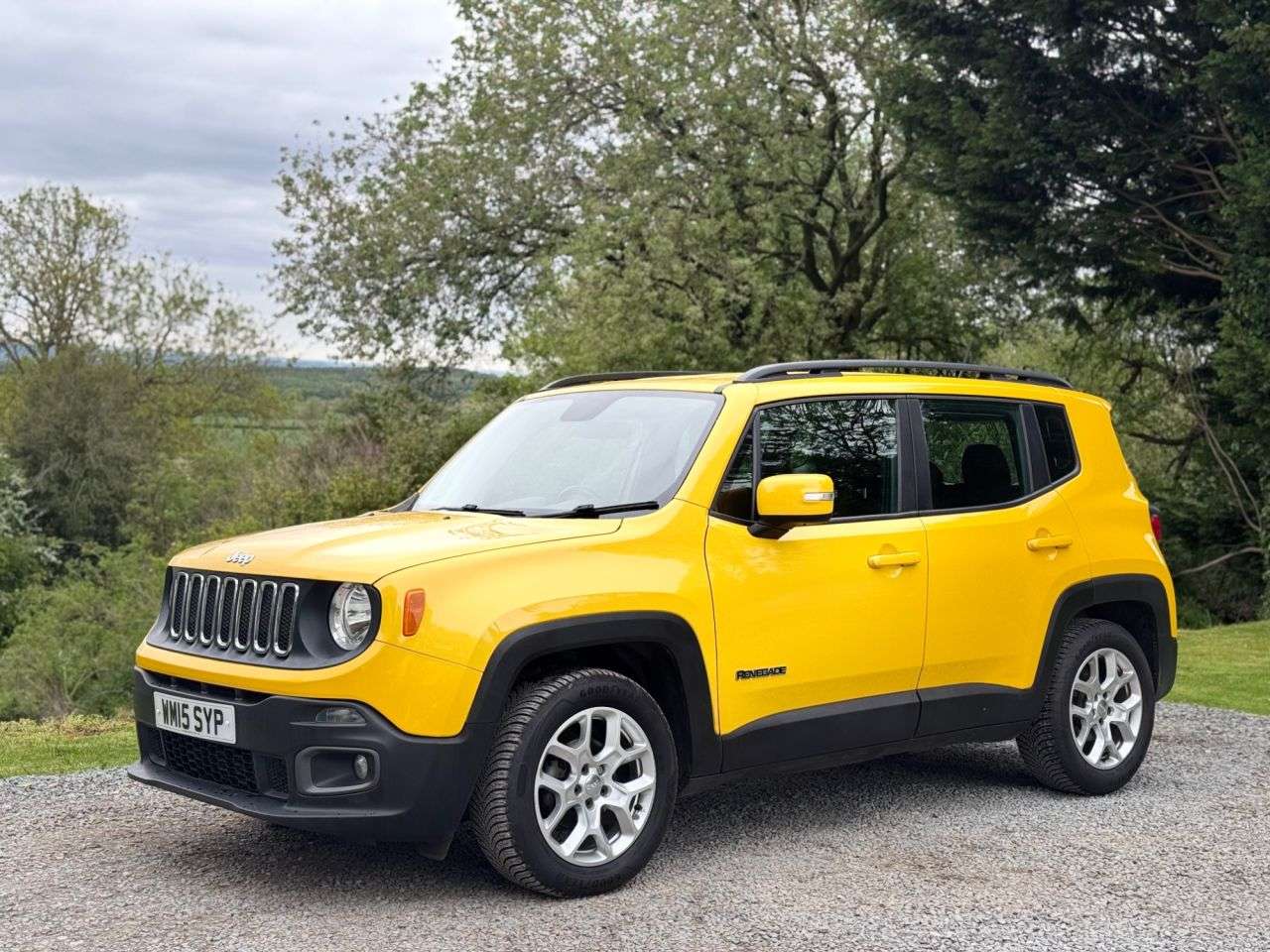 A 2015 JEEP RENEGADE 1.4T MultiAirII Longitude SUV 5dr Petrol Manual Euro 6 (s/s) (140 ps) A 2015 JEEP RENEGADE 1.4T MultiAirII Longitude SUV 5dr Petrol Manual Euro 6 (s/s) (140 ps)