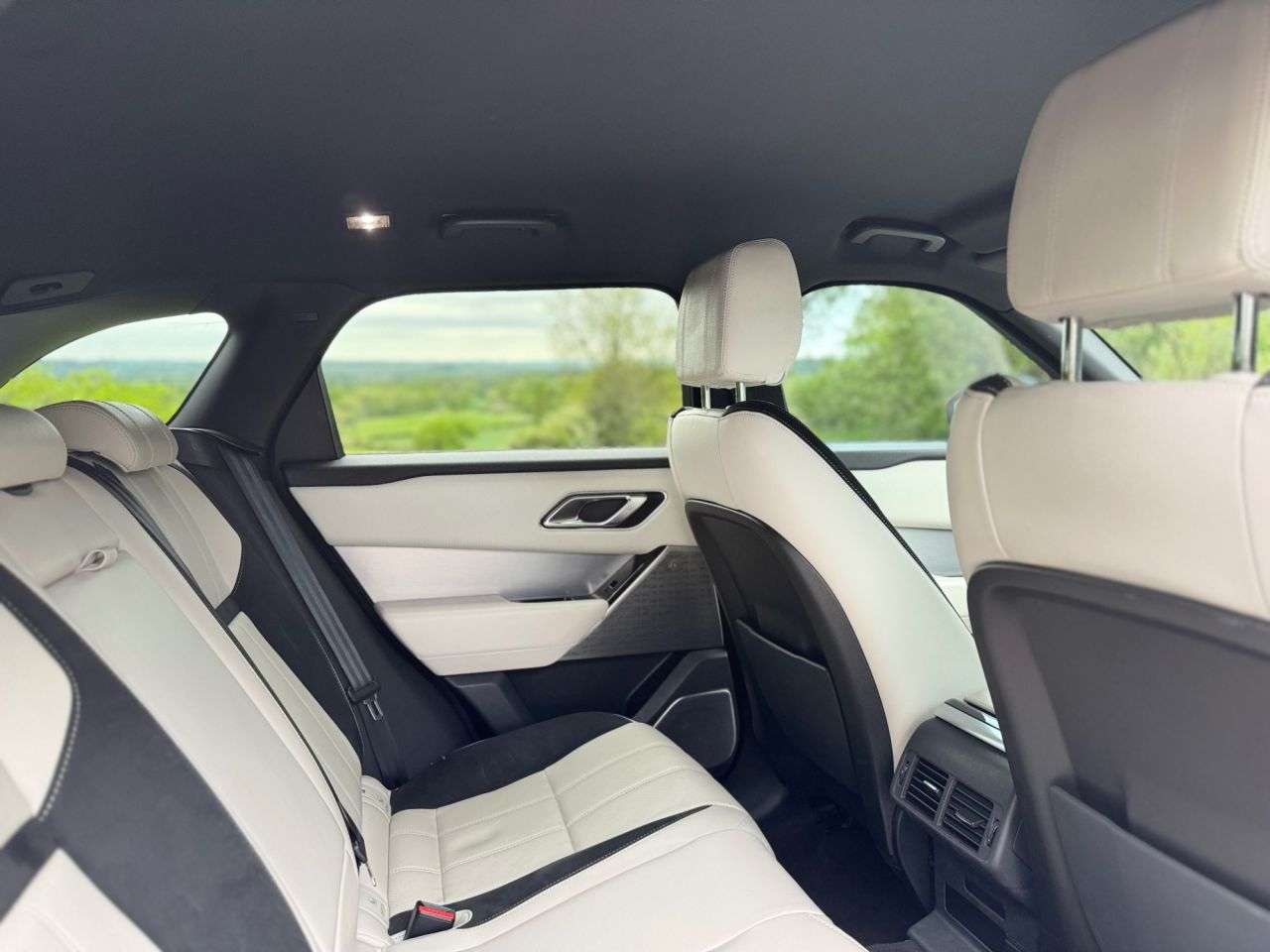 2018 LAND ROVER RANGE ROVER VELAR 2018 LAND ROVER RANGE ROVER VELAR