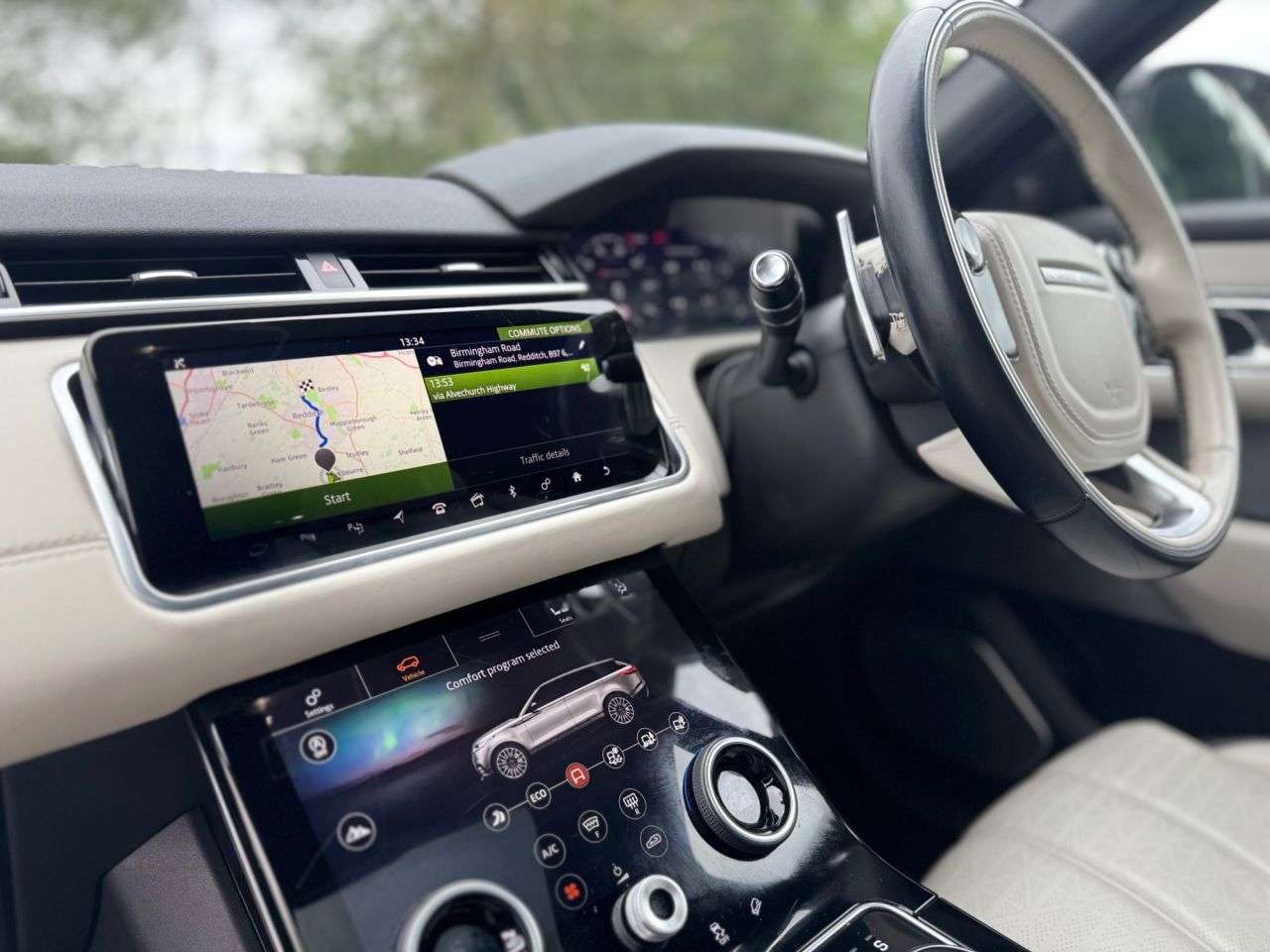 A 2018 LAND ROVER RANGE ROVER VELAR 2.0 P300 R-Dynamic HSE SUV 5dr Petrol Auto 4WD Euro 6 (s/s) (300 ps) A 2018 LAND ROVER RANGE ROVER VELAR 2.0 P300 R-Dynamic HSE SUV 5dr Petrol Auto 4WD Euro 6 (s/s) (300 ps)