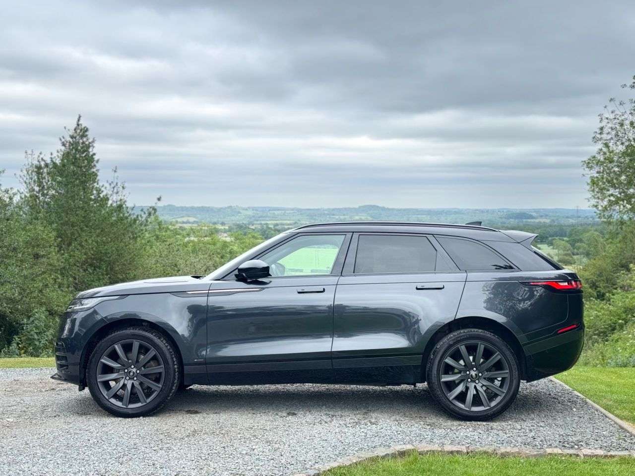 2018 LAND ROVER RANGE ROVER VELAR 2018 LAND ROVER RANGE ROVER VELAR
