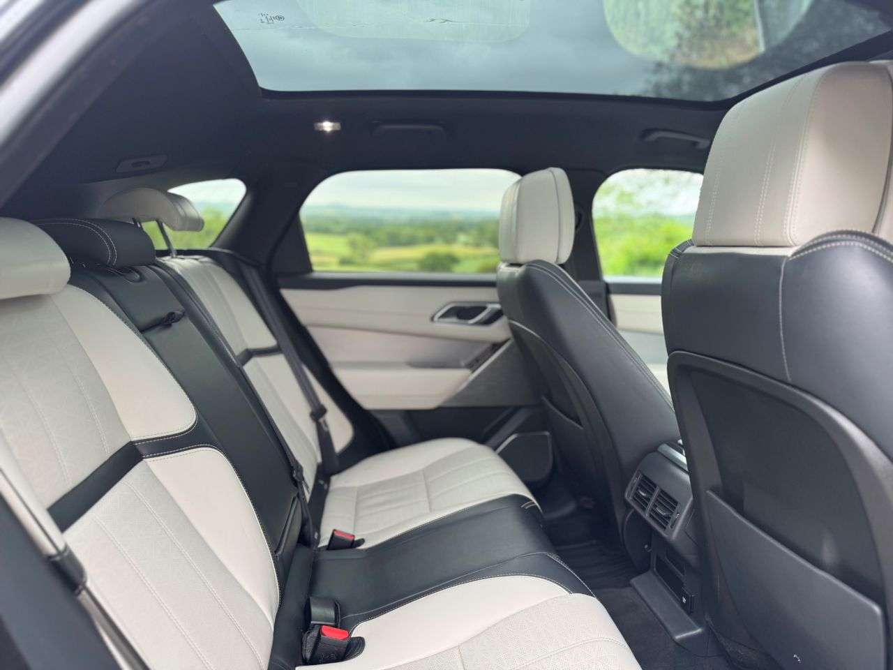 2018 LAND ROVER RANGE ROVER VELAR 2018 LAND ROVER RANGE ROVER VELAR