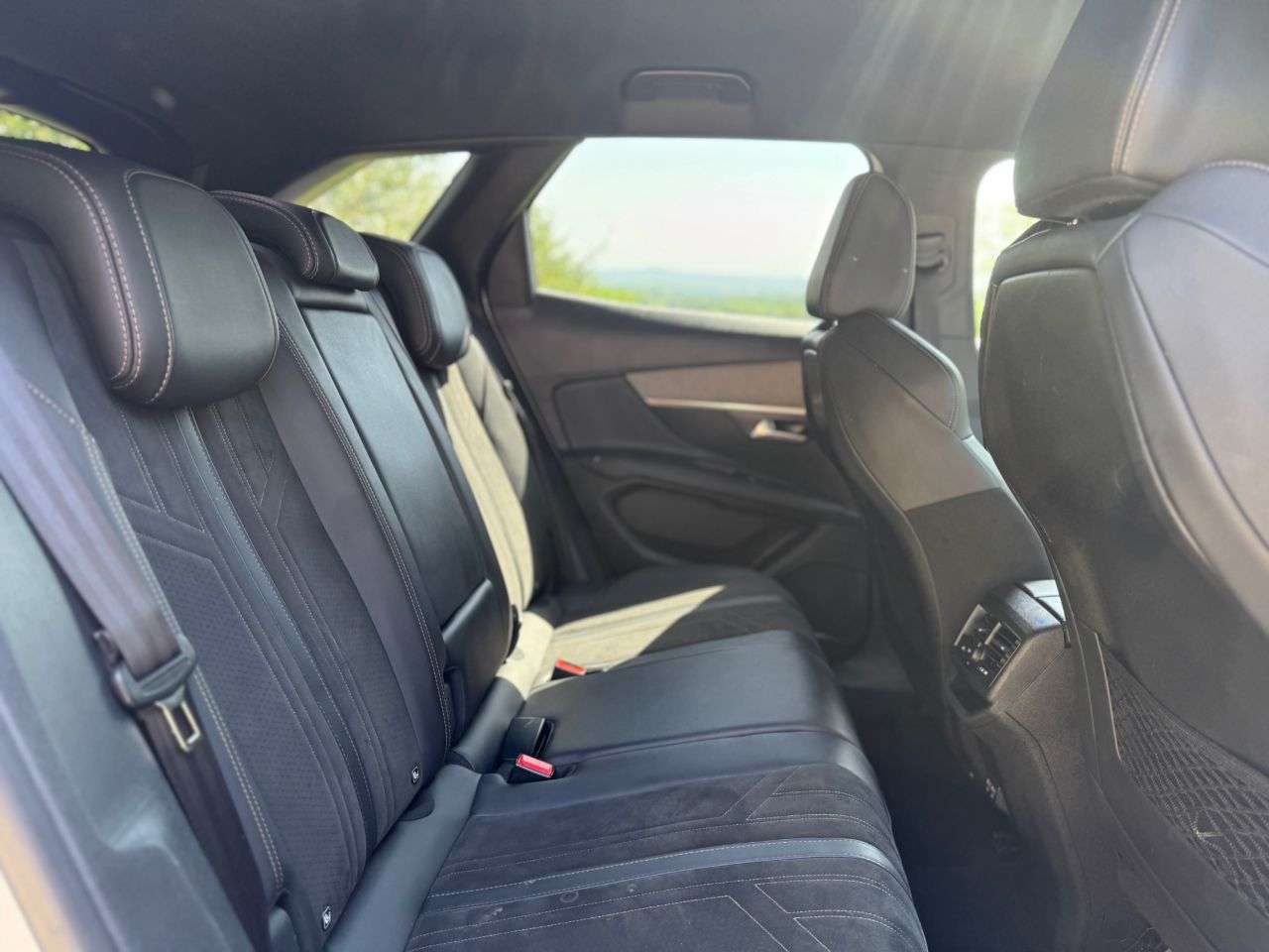2021 PEUGEOT 3008 2021 PEUGEOT 3008