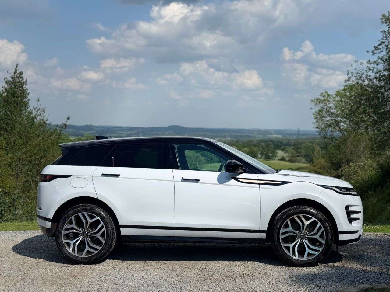 2019 LAND ROVER RANGE ROVER EVOQUE 2019 LAND ROVER RANGE ROVER EVOQUE