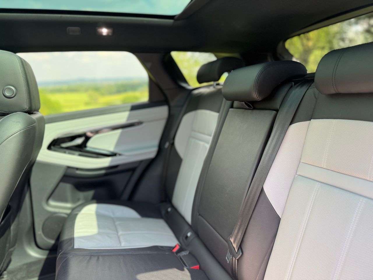 2019 LAND ROVER RANGE ROVER EVOQUE 2019 LAND ROVER RANGE ROVER EVOQUE