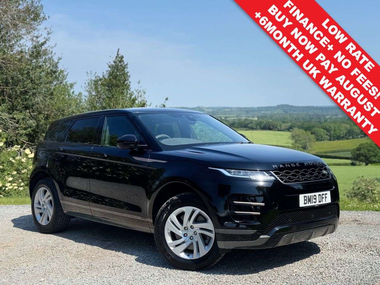 A 2019 LAND ROVER RANGE ROVER EVOQUE 2.0 D180 R-Dynamic S SUV 5dr Diesel Auto 4WD Euro 6 (s/s) (180 ps) A 2019 LAND ROVER RANGE ROVER EVOQUE 2.0 D180 R-Dynamic S SUV 5dr Diesel Auto 4WD Euro 6 (s/s) (180 ps)