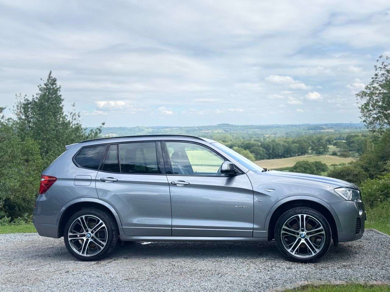 A 2016 BMW X3 2.0 20d M Sport SUV 5dr Diesel Auto xDrive Euro 6 (s/s) (190 ps) A 2016 BMW X3 2.0 20d M Sport SUV 5dr Diesel Auto xDrive Euro 6 (s/s) (190 ps)