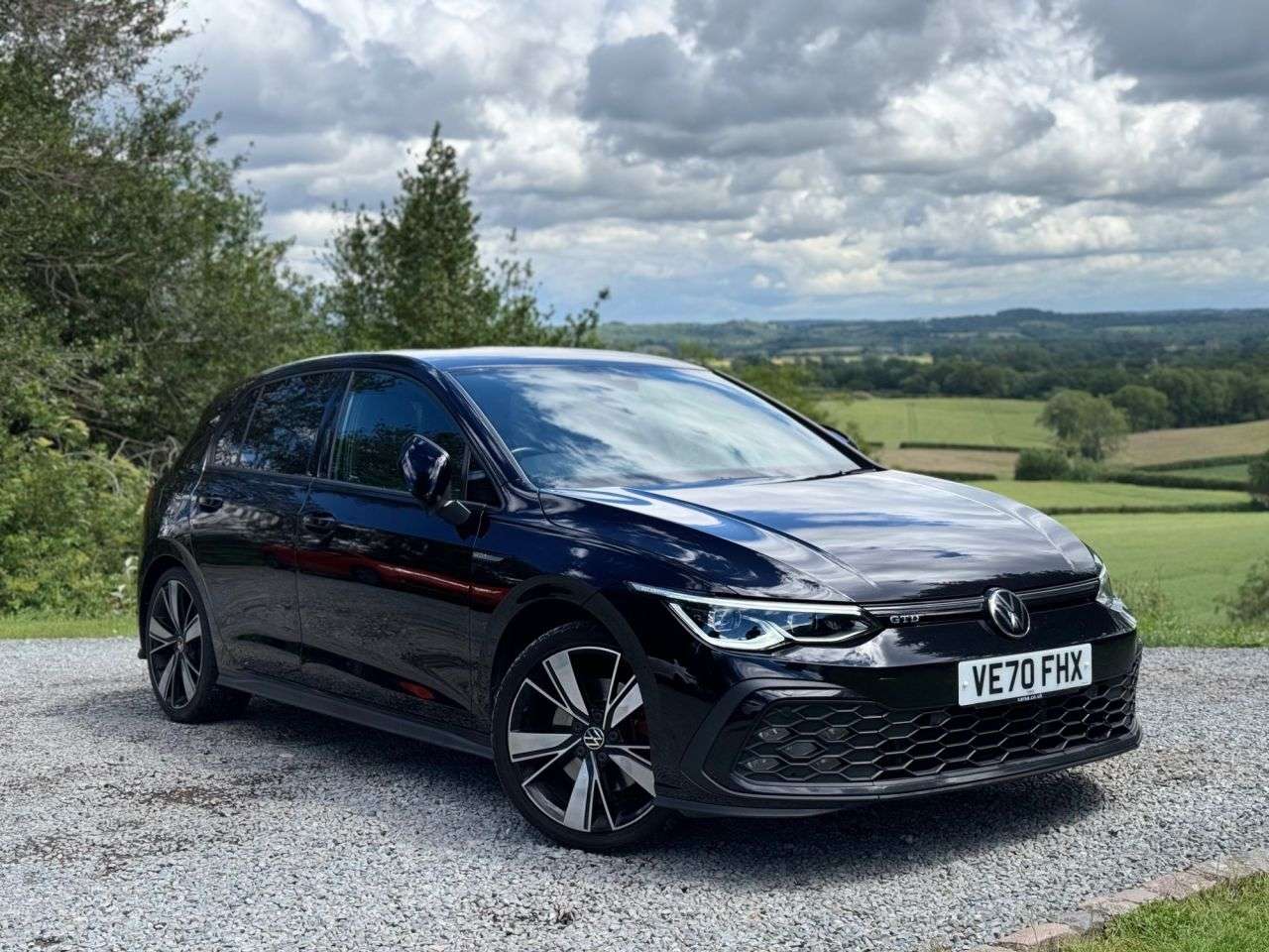 A 2020 VOLKSWAGEN GOLF 2.0 TDI GTD Hatchback 5dr Diesel DSG Euro 6 (s/s) (200 ps) A 2020 VOLKSWAGEN GOLF 2.0 TDI GTD Hatchback 5dr Diesel DSG Euro 6 (s/s) (200 ps)