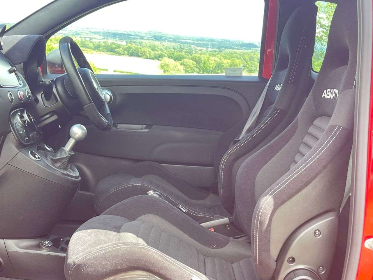 2022 ABARTH 595 2022 ABARTH 595