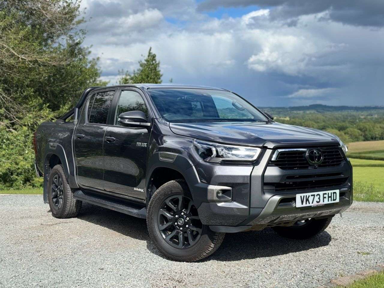 A 2023 TOYOTA HI-LUX 2.8 D-4D Invincible X Pickup Double Cab 4dr Diesel Auto 4WD Euro 6 (s/s) (2 A 2023 TOYOTA HI-LUX 2.8 D-4D Invincible X Pickup Double Cab 4dr Diesel Auto 4WD Euro 6 (s/s) (2