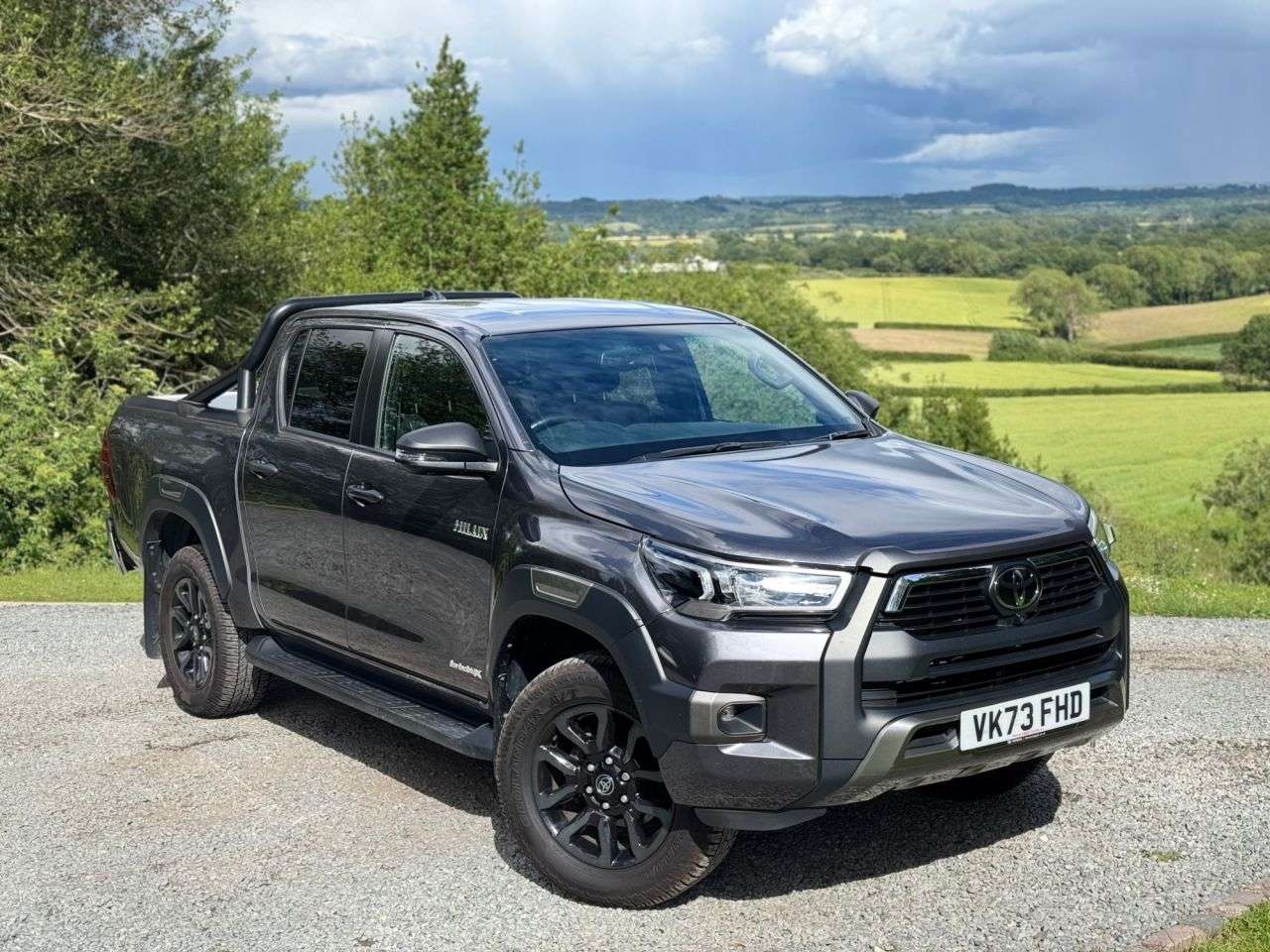 A 2023 TOYOTA HI-LUX 2.8 D-4D Invincible X Pickup Double Cab 4dr Diesel Auto 4WD Euro 6 (s/s) (2 A 2023 TOYOTA HI-LUX 2.8 D-4D Invincible X Pickup Double Cab 4dr Diesel Auto 4WD Euro 6 (s/s) (2