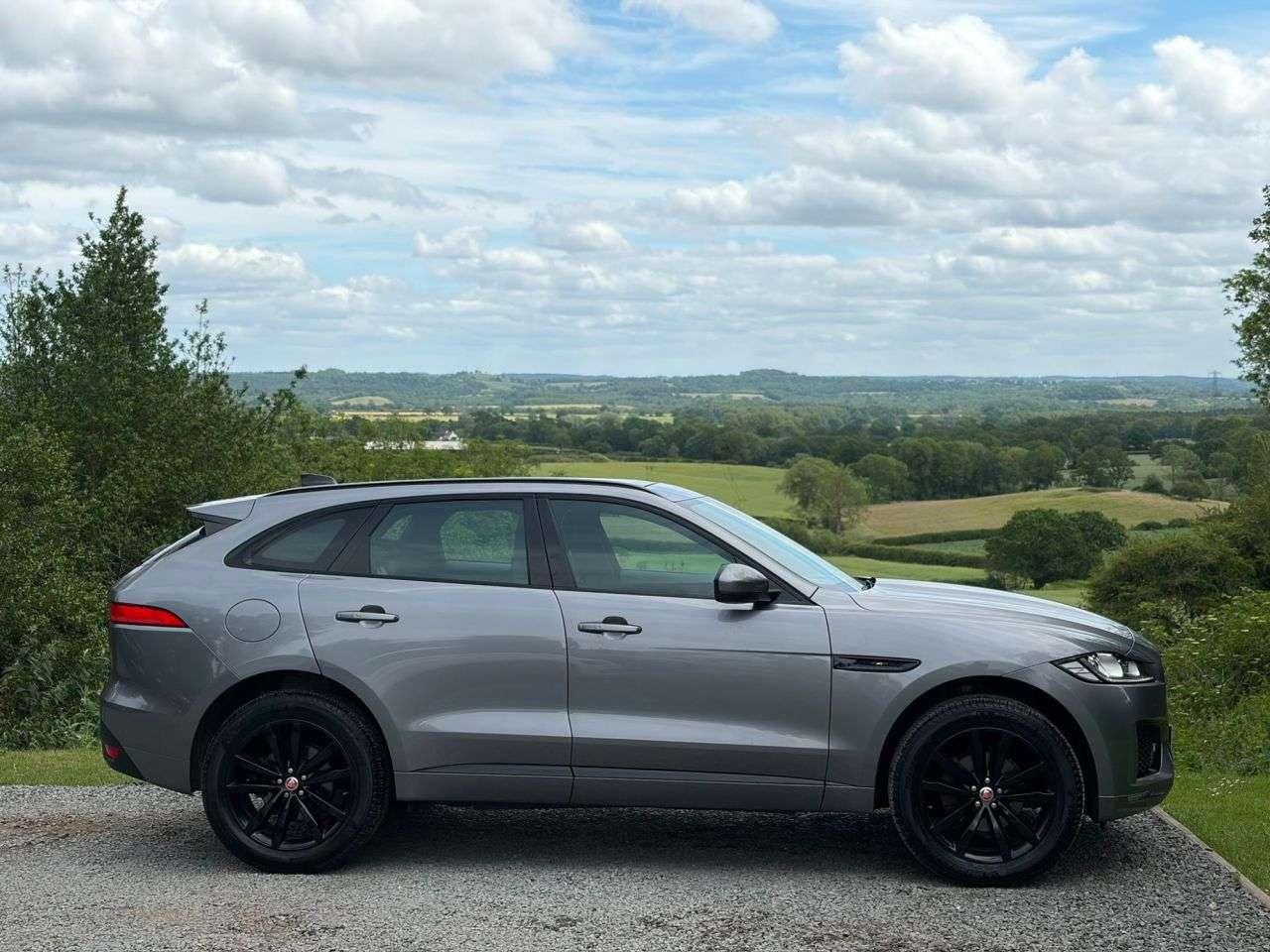 2019 JAGUAR F-PACE 2019 JAGUAR F-PACE