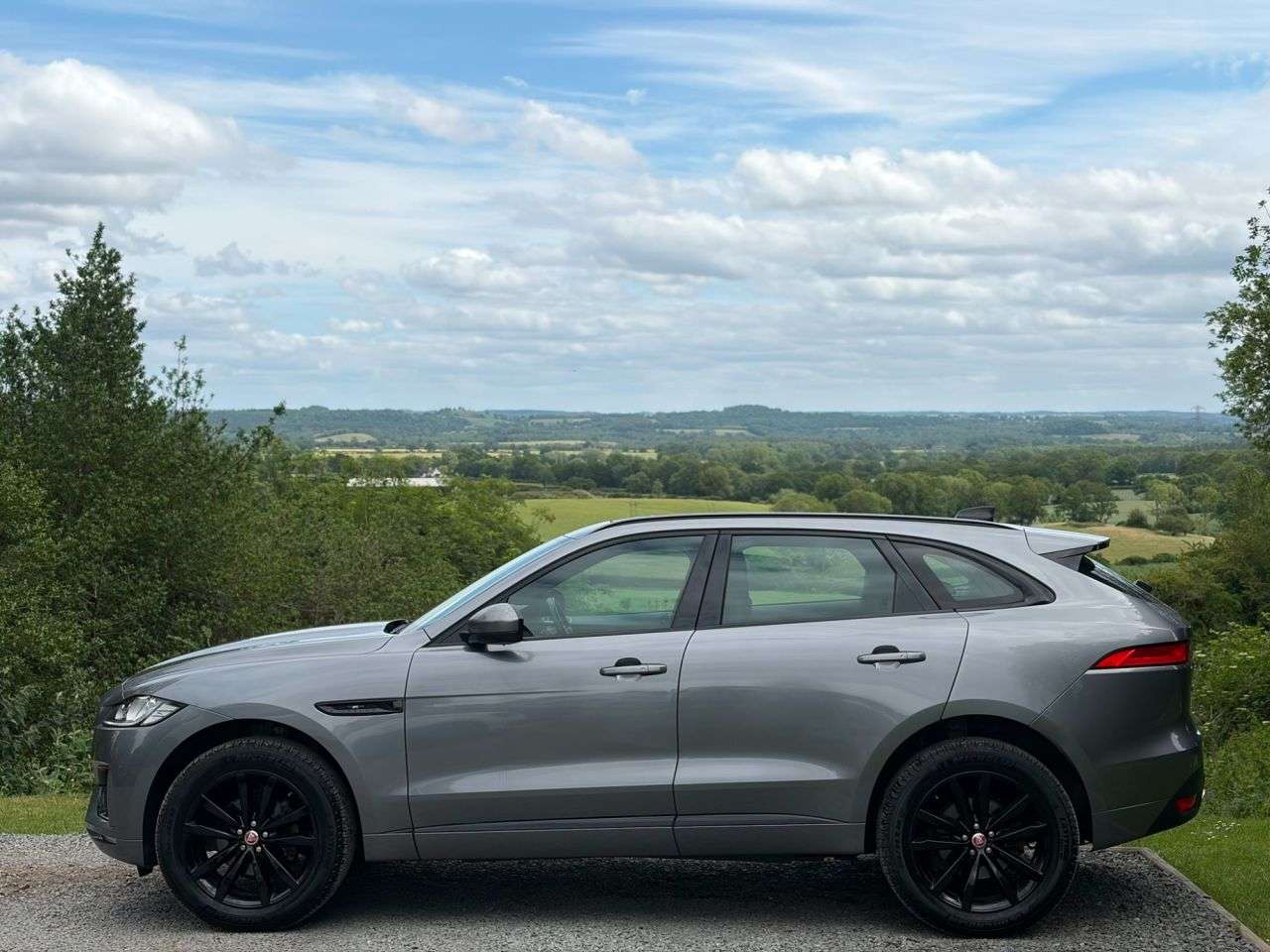 2019 JAGUAR F-PACE 2019 JAGUAR F-PACE