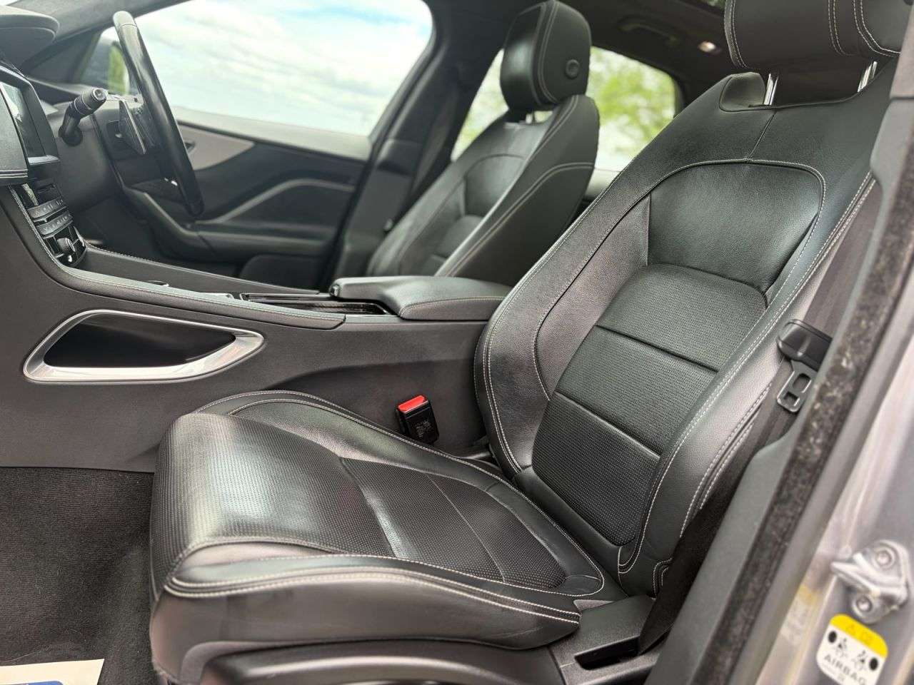 2019 JAGUAR F-PACE 2019 JAGUAR F-PACE