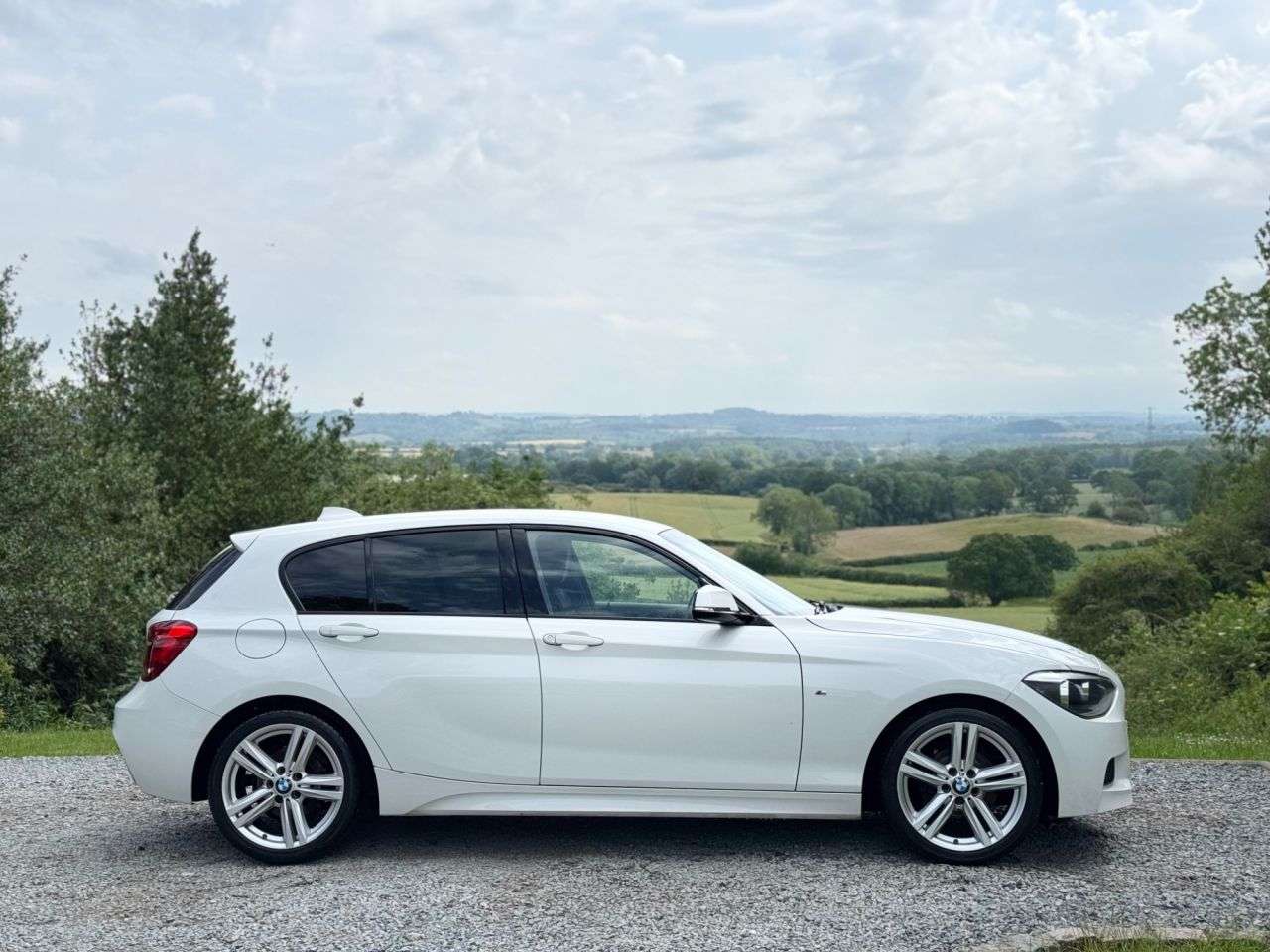 A 2015 BMW 1 SERIES 1.6 116i M Sport Hatchback 5dr Petrol Manual Euro 6 (s/s) (136 ps) A 2015 BMW 1 SERIES 1.6 116i M Sport Hatchback 5dr Petrol Manual Euro 6 (s/s) (136 ps)