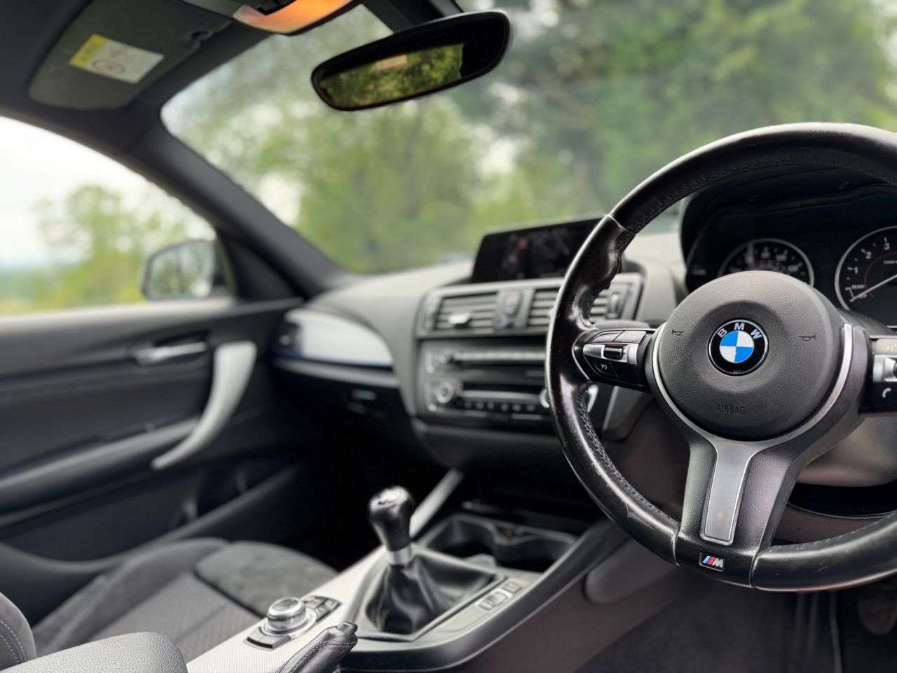 A 2015 BMW 1 SERIES 1.6 116i M Sport Hatchback 5dr Petrol Manual Euro 6 (s/s) (136 ps) A 2015 BMW 1 SERIES 1.6 116i M Sport Hatchback 5dr Petrol Manual Euro 6 (s/s) (136 ps)