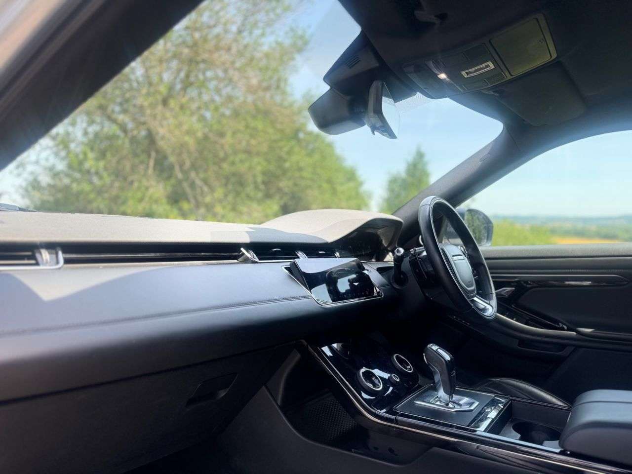 2019 LAND ROVER RANGE ROVER EVOQUE 2019 LAND ROVER RANGE ROVER EVOQUE