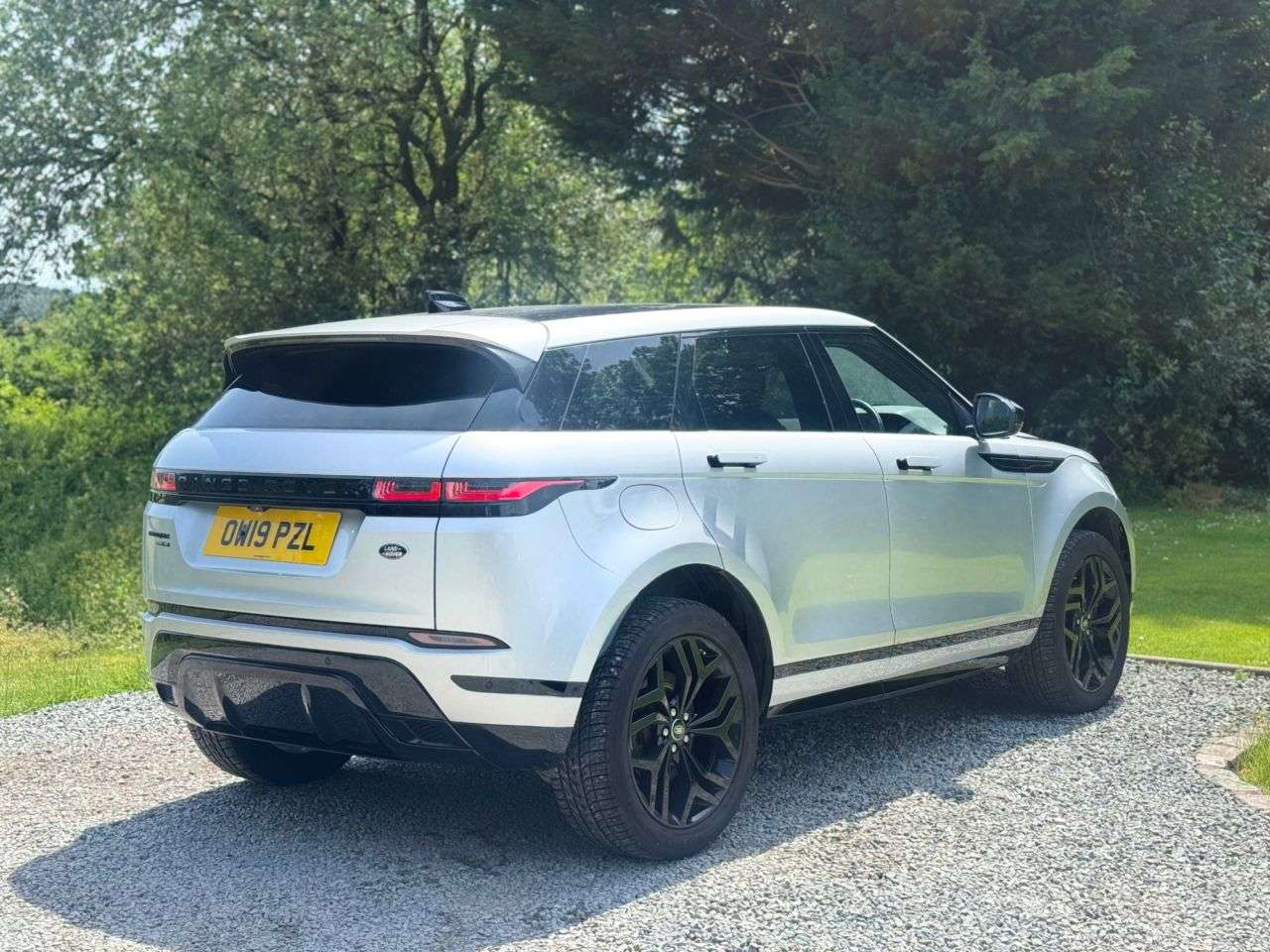 2019 LAND ROVER RANGE ROVER EVOQUE 2019 LAND ROVER RANGE ROVER EVOQUE
