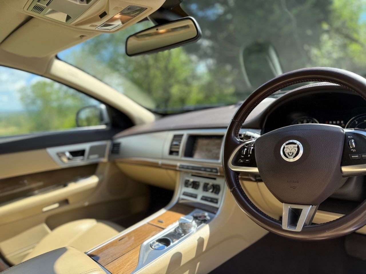 2011 JAGUAR XF 2011 JAGUAR XF