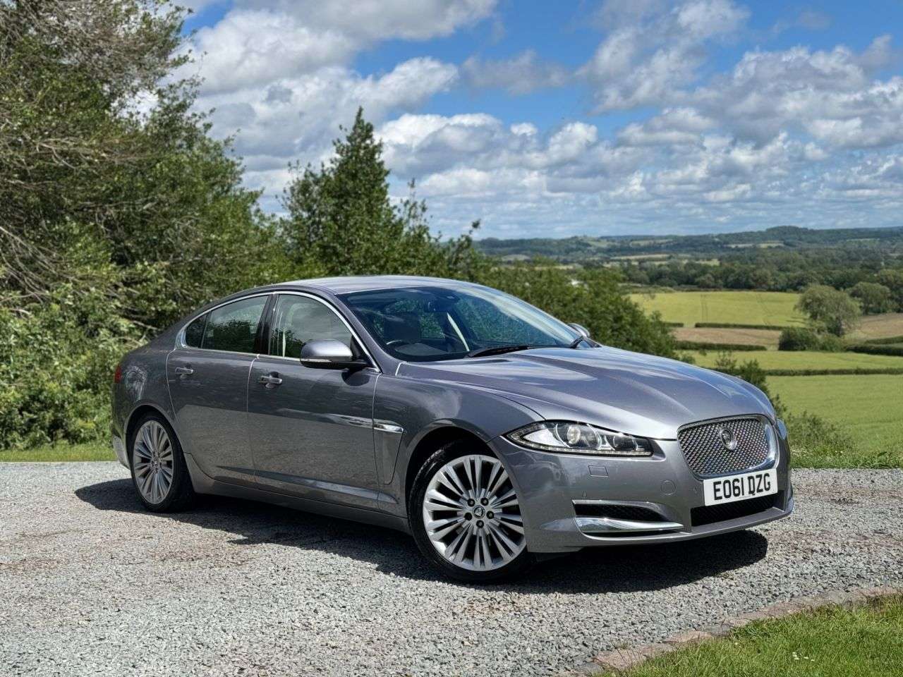 2011 JAGUAR XF 2011 JAGUAR XF