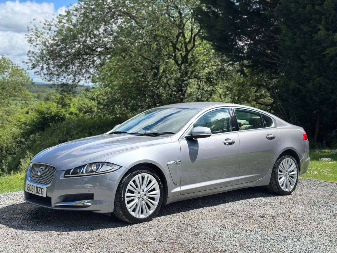 2011 JAGUAR XF 2011 JAGUAR XF