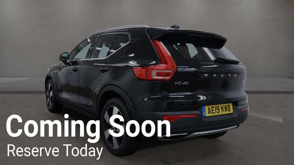 2019 VOLVO XC40 2019 VOLVO XC40