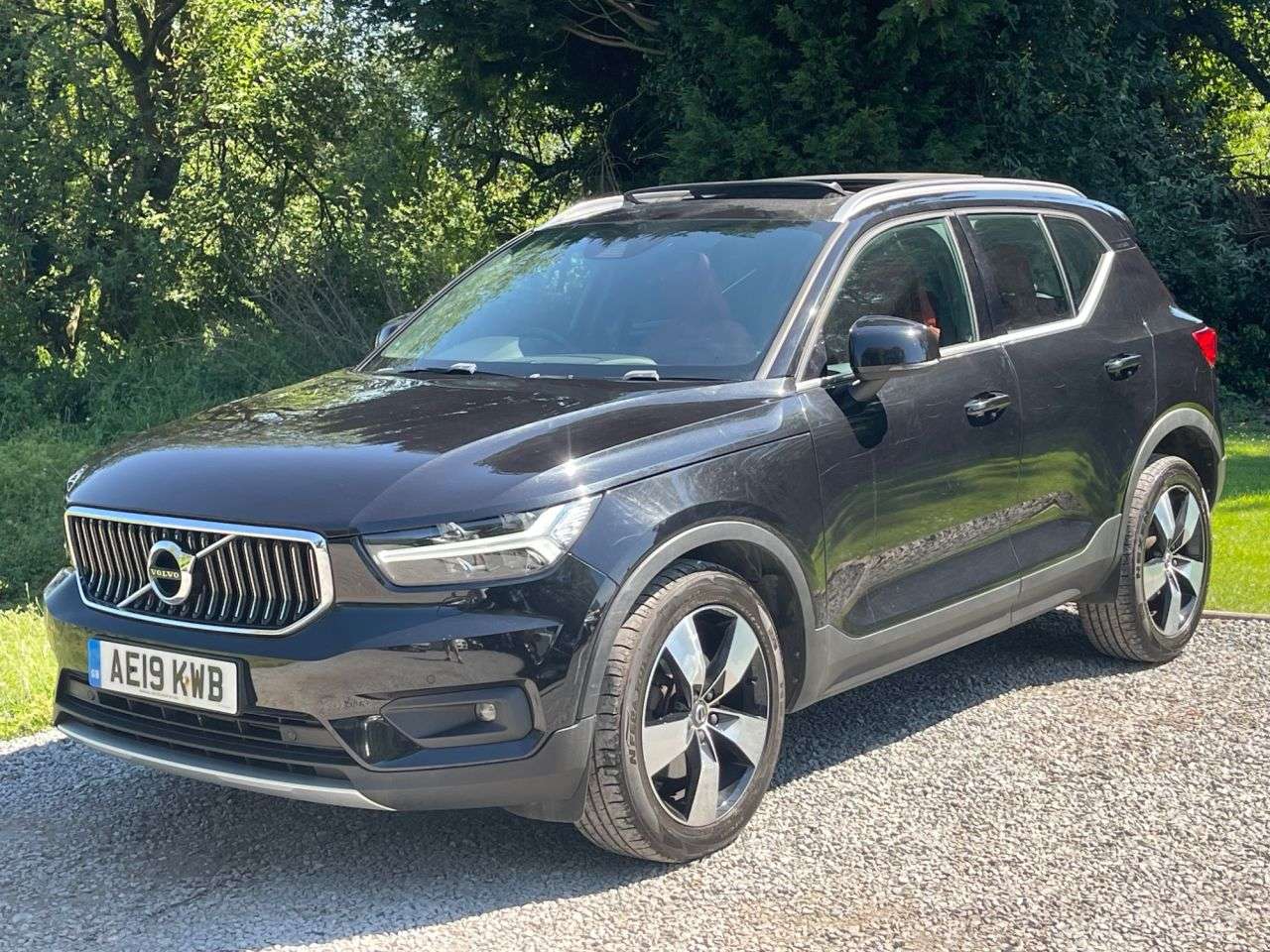 2019 VOLVO XC40 2019 VOLVO XC40