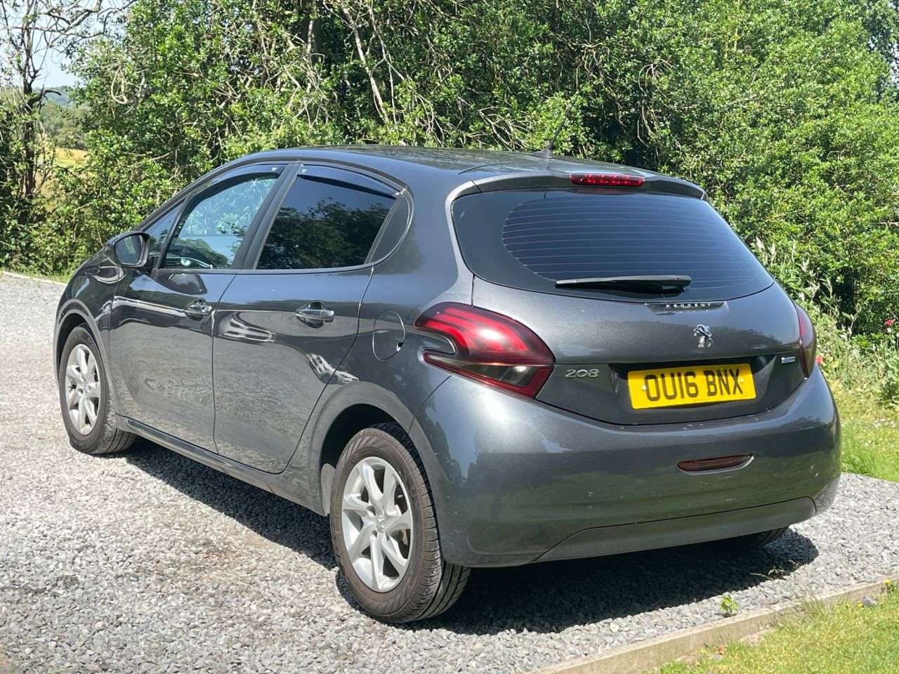 A 2016 PEUGEOT 208 1.2 PureTech Active Hatchback 5dr Petrol Manual Euro 6 (82 ps) A 2016 PEUGEOT 208 1.2 PureTech Active Hatchback 5dr Petrol Manual Euro 6 (82 ps)