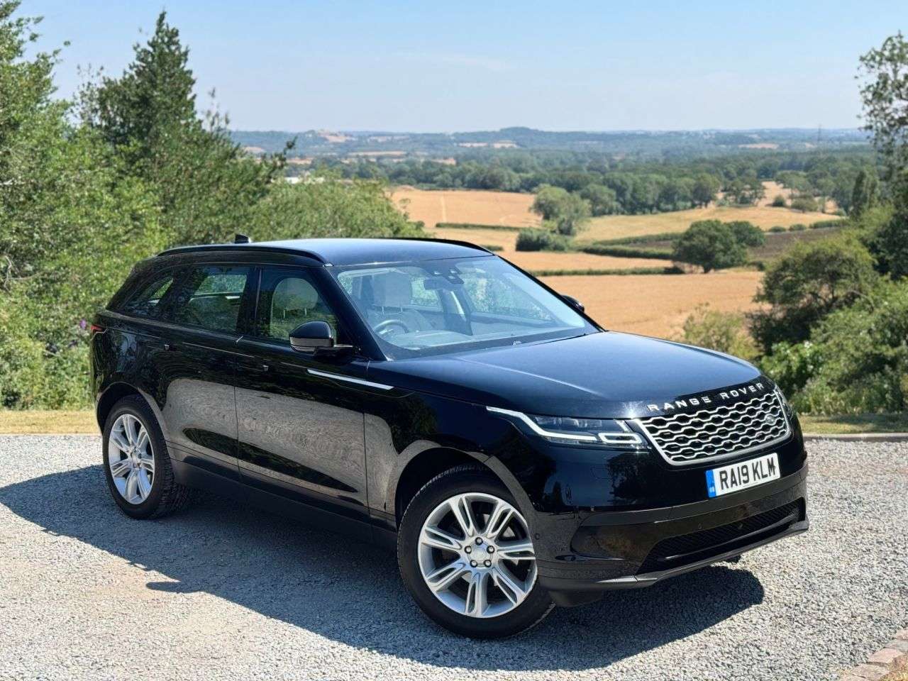 2019 LAND ROVER RANGE ROVER VELAR 2019 LAND ROVER RANGE ROVER VELAR