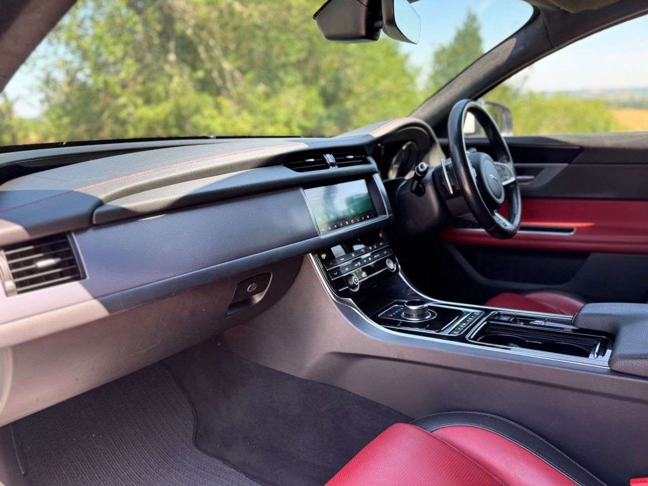 2019 JAGUAR XF 2019 JAGUAR XF