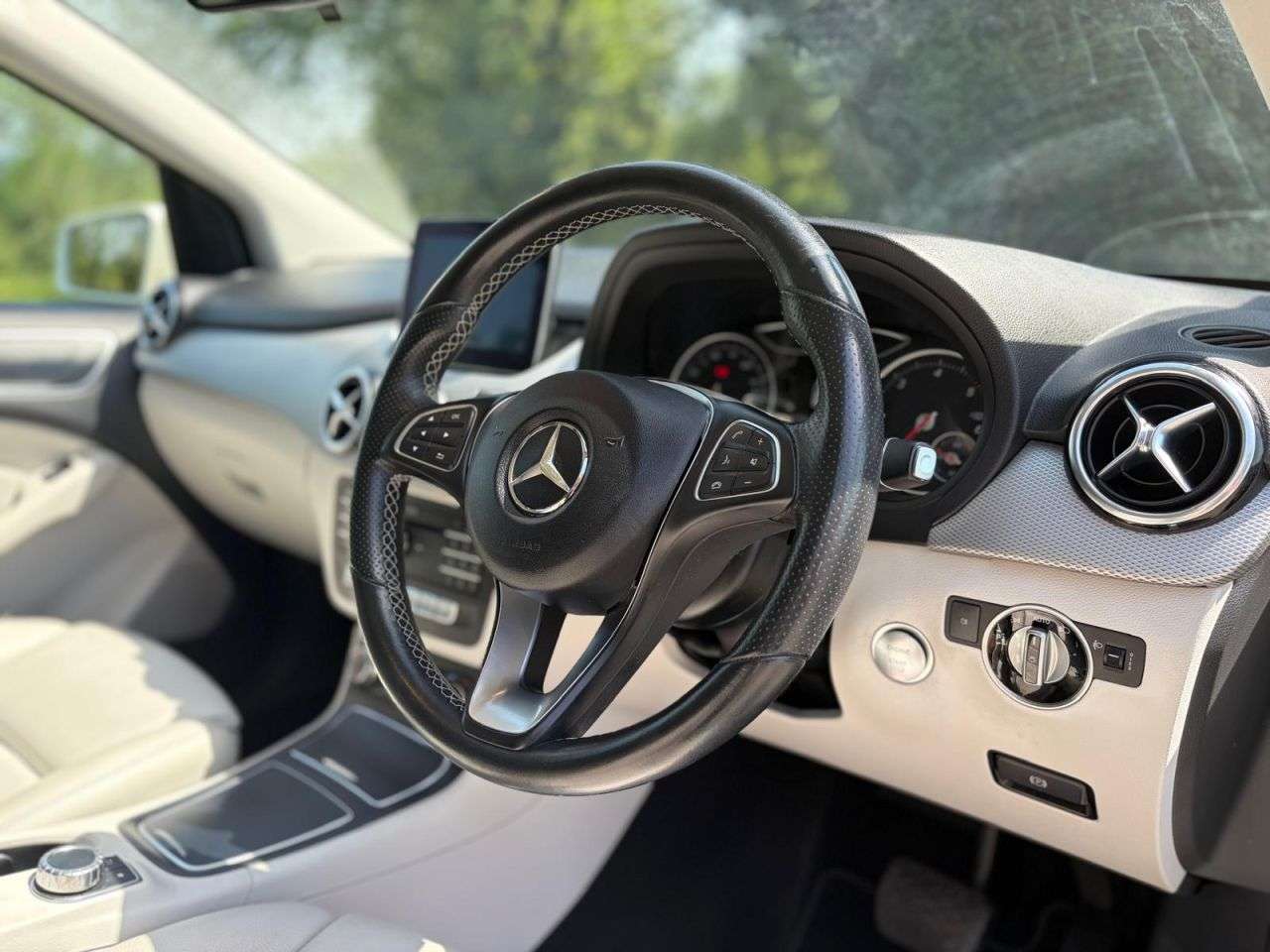 2017 MERCEDES-BENZ B CLASS 2017 MERCEDES-BENZ B CLASS