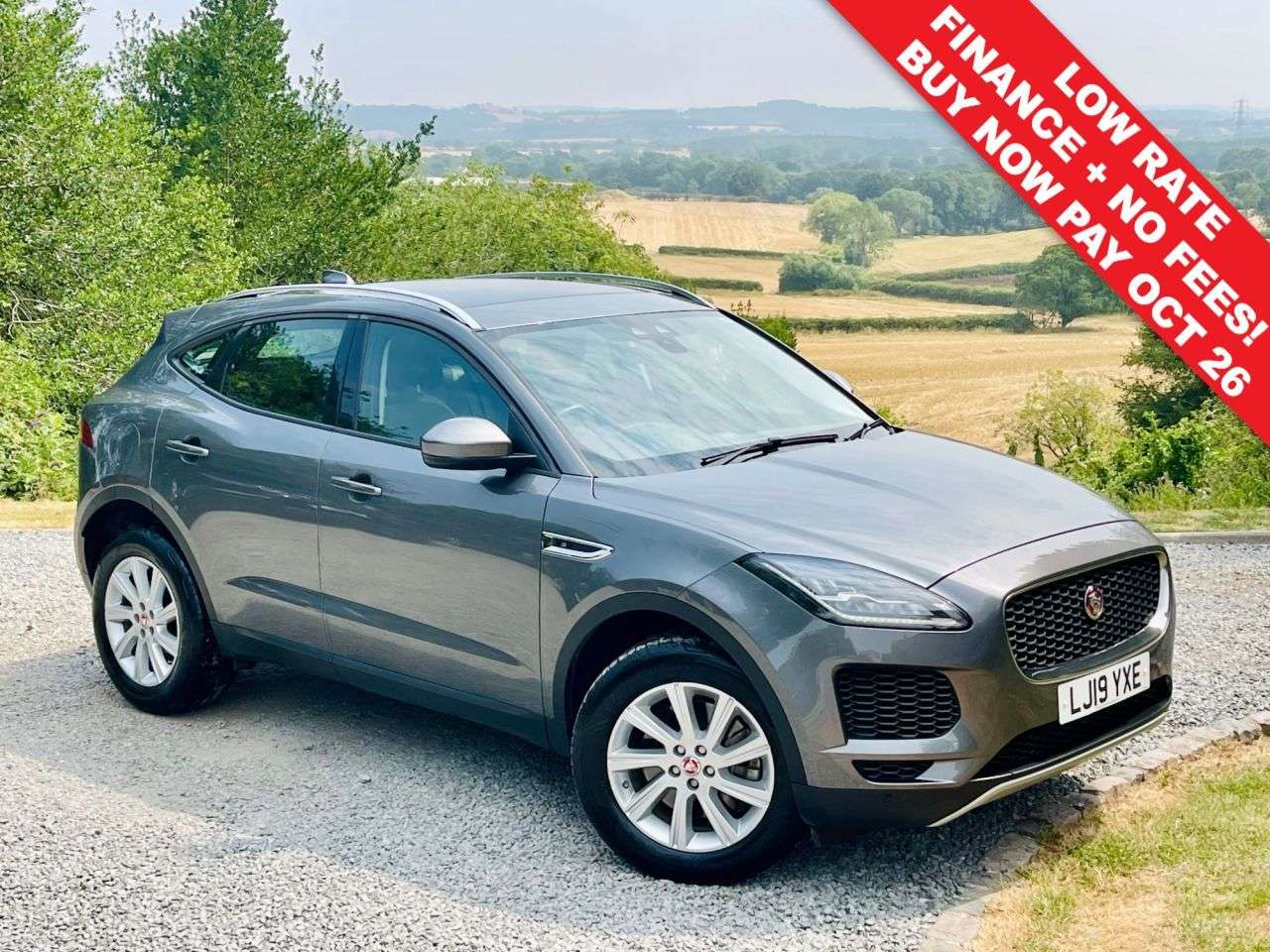 A 2019 JAGUAR E-PACE 2.0 P200 S SUV 5dr Petrol Auto AWD Euro 6 (s/s) (200 ps) A 2019 JAGUAR E-PACE 2.0 P200 S SUV 5dr Petrol Auto AWD Euro 6 (s/s) (200 ps)