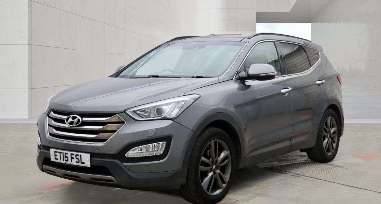 A 2015 HYUNDAI SANTA FE 2.2 CRDi Premium SE SUV 5dr Diesel Auto 4WD Euro 5 (7 seat) (194 bhp) A 2015 HYUNDAI SANTA FE 2.2 CRDi Premium SE SUV 5dr Diesel Auto 4WD Euro 5 (7 seat) (194 bhp)