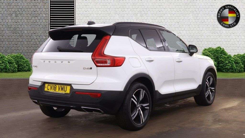 2018 VOLVO XC40 2018 VOLVO XC40
