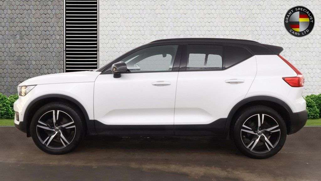 2018 VOLVO XC40 2018 VOLVO XC40