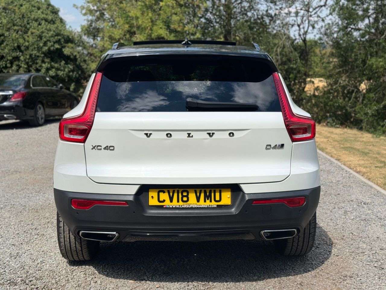 A 2018 VOLVO XC40 D4 FIRST EDITION AWD A 2018 VOLVO XC40 D4 FIRST EDITION AWD