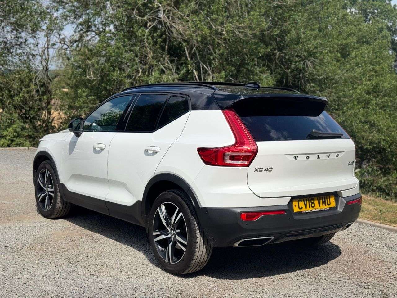 A 2018 VOLVO XC40 D4 FIRST EDITION AWD A 2018 VOLVO XC40 D4 FIRST EDITION AWD