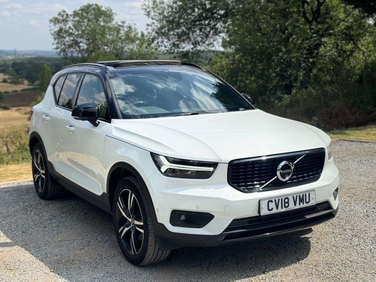 A 2018 VOLVO XC40 D4 FIRST EDITION AWD A 2018 VOLVO XC40 D4 FIRST EDITION AWD