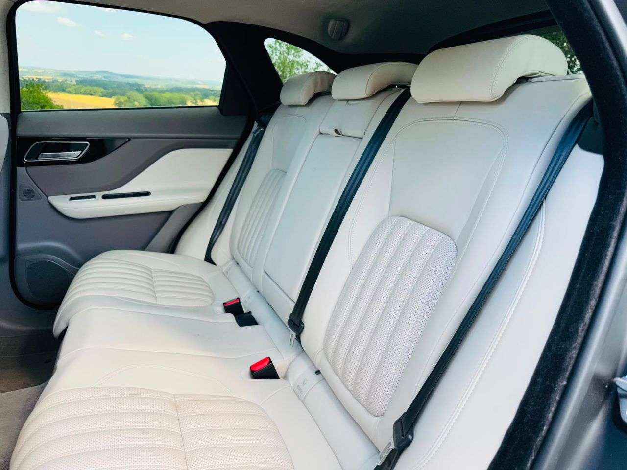 2020 JAGUAR F-PACE 2020 JAGUAR F-PACE