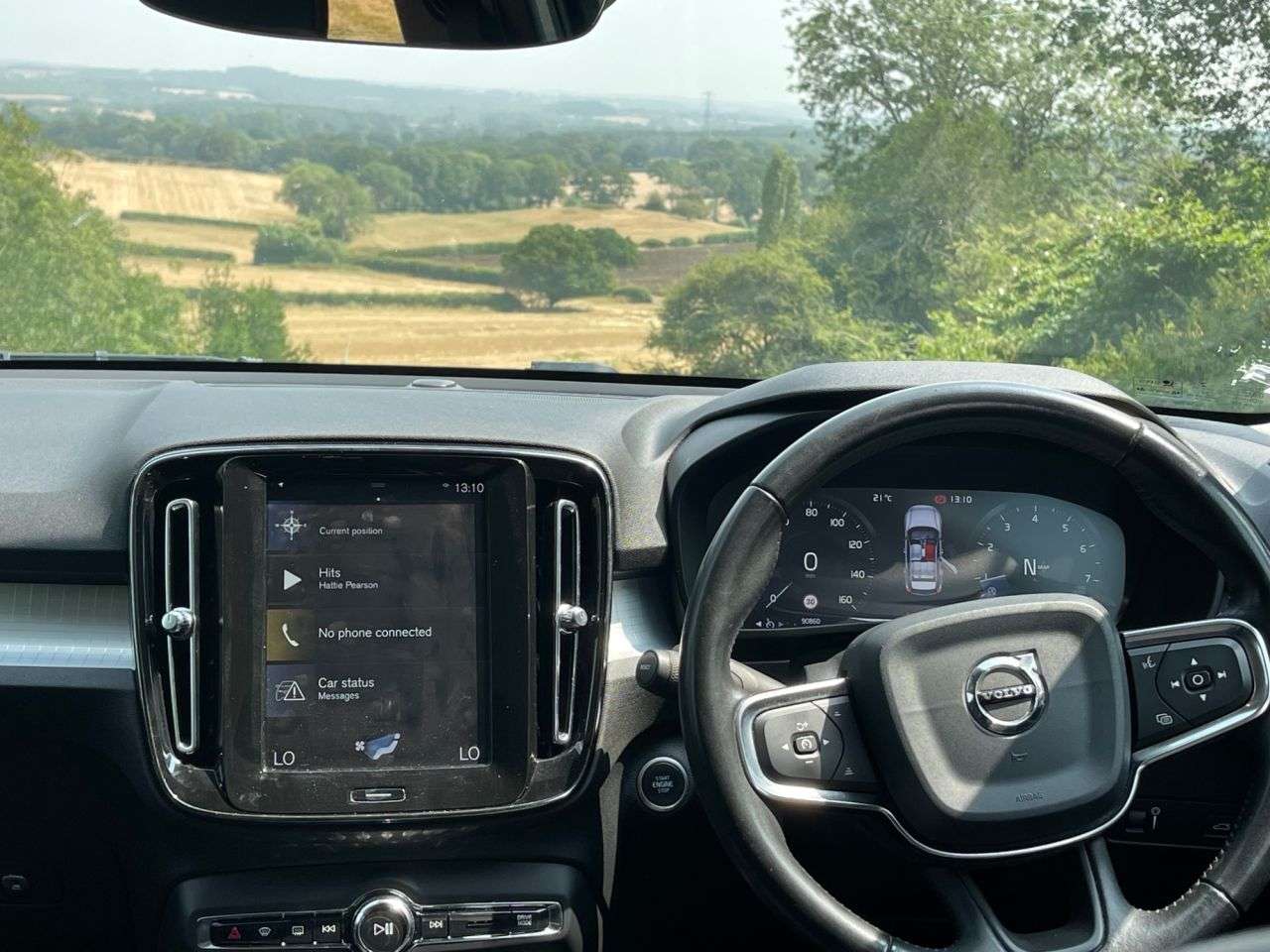 2019 VOLVO XC40 2019 VOLVO XC40