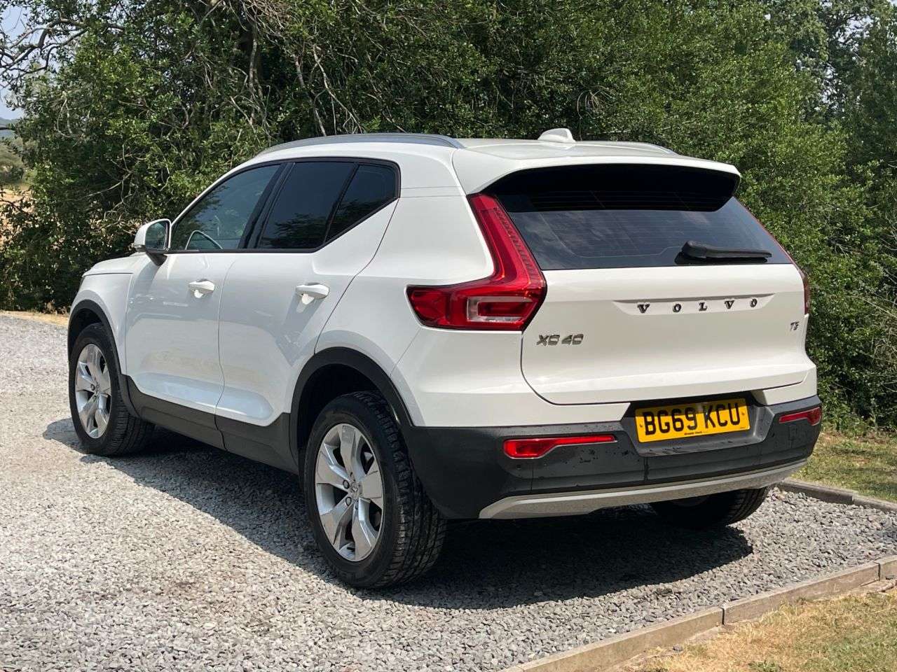 2019 VOLVO XC40 2019 VOLVO XC40