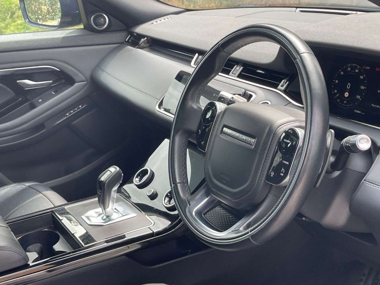 2019 LAND ROVER RANGE ROVER EVOQUE 2019 LAND ROVER RANGE ROVER EVOQUE