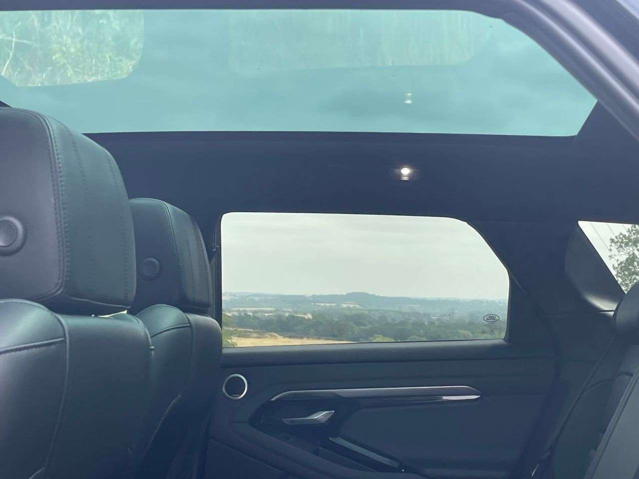 2019 LAND ROVER RANGE ROVER EVOQUE 2019 LAND ROVER RANGE ROVER EVOQUE