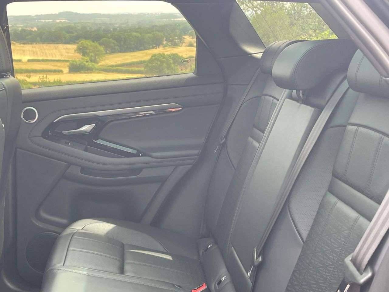 2019 LAND ROVER RANGE ROVER EVOQUE 2019 LAND ROVER RANGE ROVER EVOQUE
