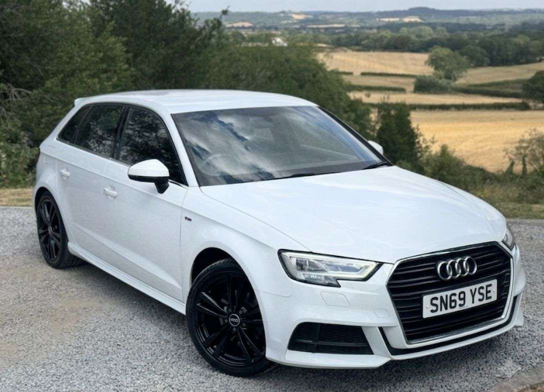 A 2019 AUDI A3 1.6 TDI 30 S line Sportback 5dr Diesel S Tronic Euro 6 (s/s) (116 ps) A 2019 AUDI A3 1.6 TDI 30 S line Sportback 5dr Diesel S Tronic Euro 6 (s/s) (116 ps)