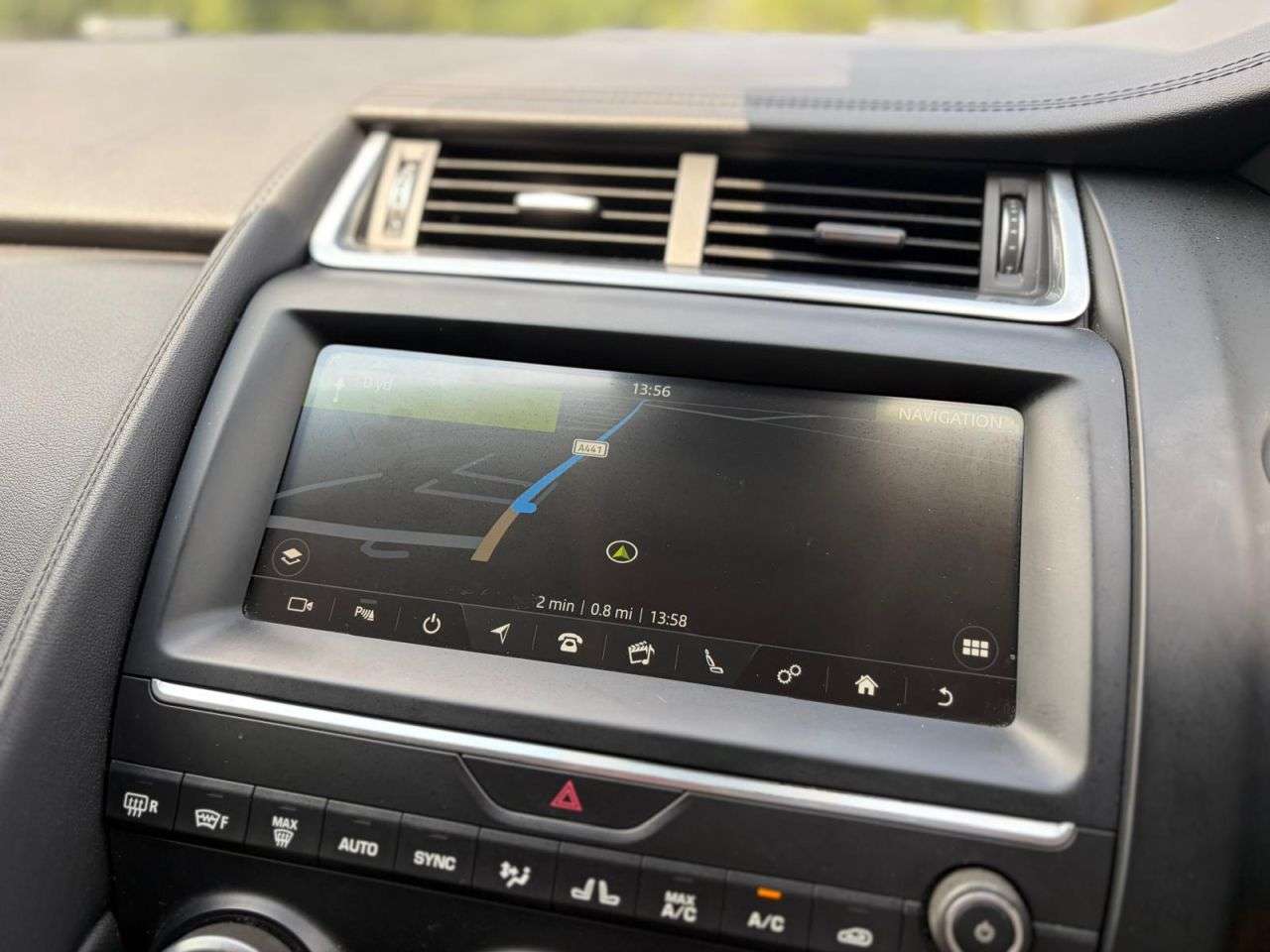 A 2020 JAGUAR E-PACE 2.0 D150 S SUV 5dr Diesel Auto AWD Euro 6 (s/s) (150 ps) A 2020 JAGUAR E-PACE 2.0 D150 S SUV 5dr Diesel Auto AWD Euro 6 (s/s) (150 ps)