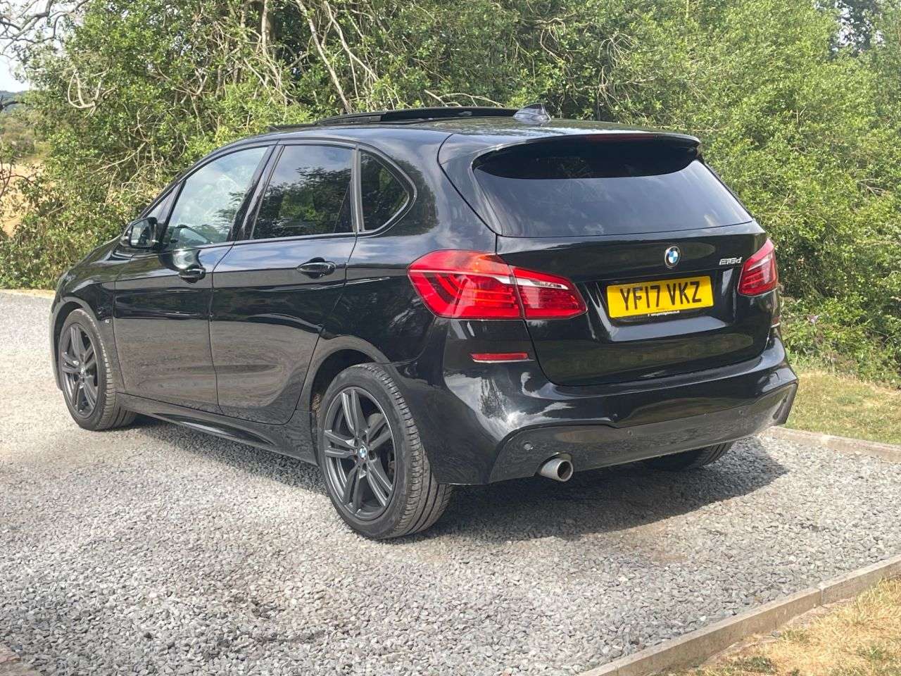 A 2017 BMW 2 SERIES ACTIVE TOURER 2.0 218d M Sport MPV 5dr Diesel Auto Euro 6 (s/s) (150 ps) A 2017 BMW 2 SERIES ACTIVE TOURER 2.0 218d M Sport MPV 5dr Diesel Auto Euro 6 (s/s) (150 ps)
