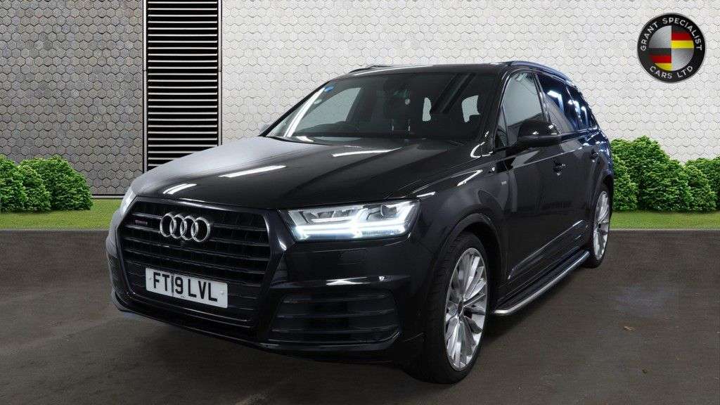 A 2019 AUDI Q7 3.0 TDI V6 50 Black Edition SUV 5dr Diesel Tiptronic quattro Euro 6 (s/s) ( A 2019 AUDI Q7 3.0 TDI V6 50 Black Edition SUV 5dr Diesel Tiptronic quattro Euro 6 (s/s) (