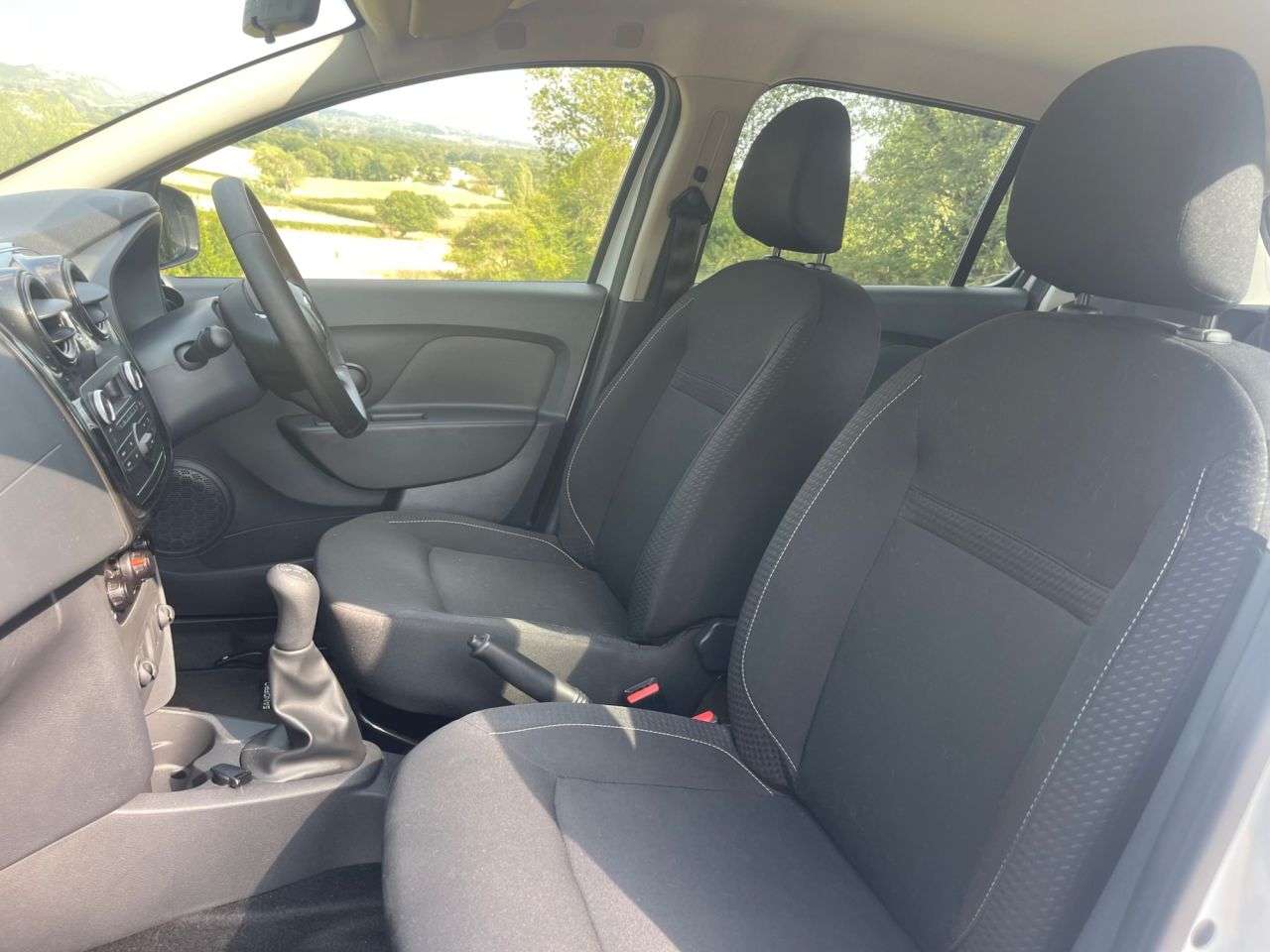 A 2020 DACIA SANDERO 0.9 TCe Essential Hatchback 5dr Petrol Manual Euro 6 (s/s) (90 ps) A 2020 DACIA SANDERO 0.9 TCe Essential Hatchback 5dr Petrol Manual Euro 6 (s/s) (90 ps)